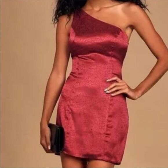 Lulus NWT Lisette Burgundy Satin One-Shoulder Mini Dress Size Small - Picture 6 of 8